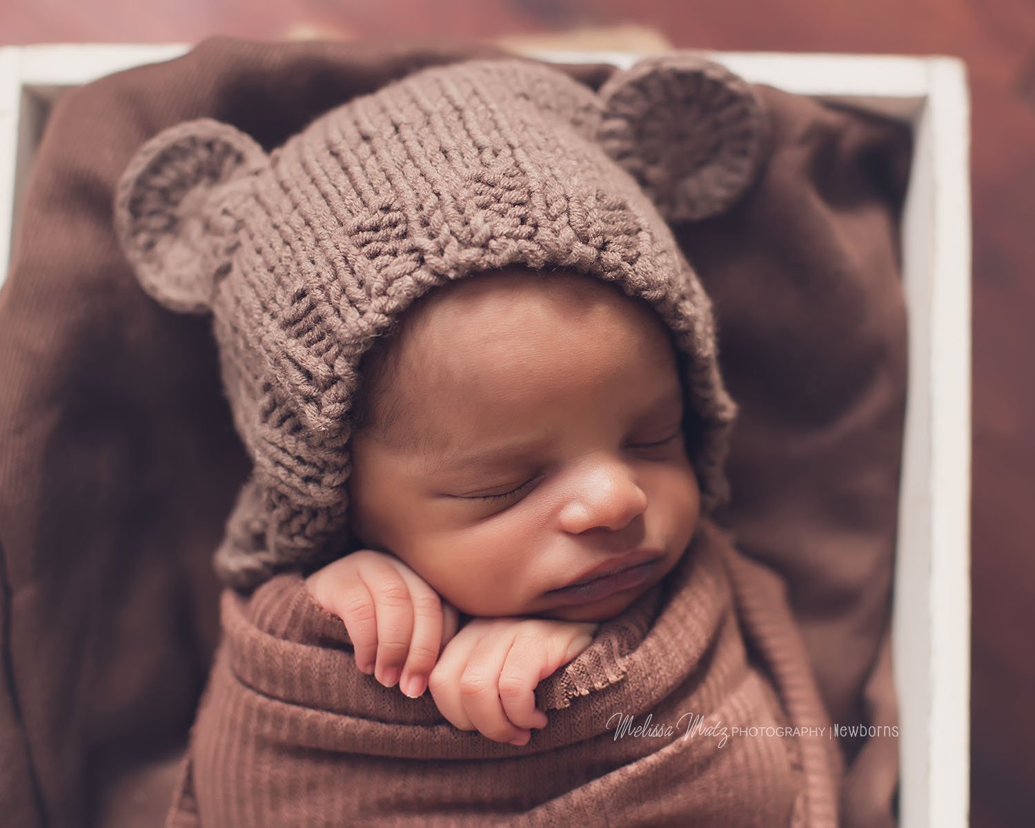 newborn-baby-pics-teddy-bear-hat-southfield-mi