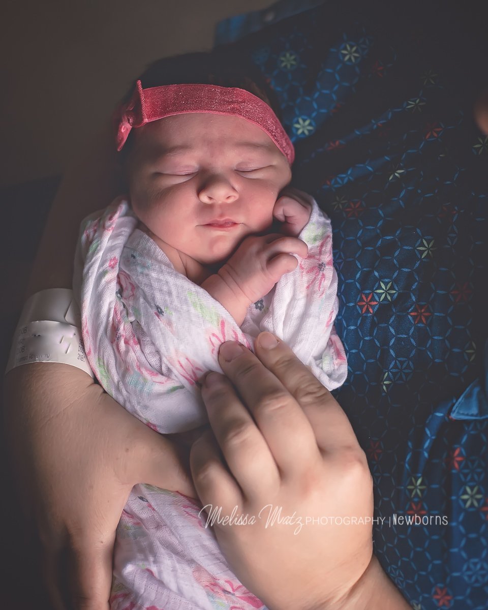 fresh-48-newborn-photo-session-hurley-medical-center