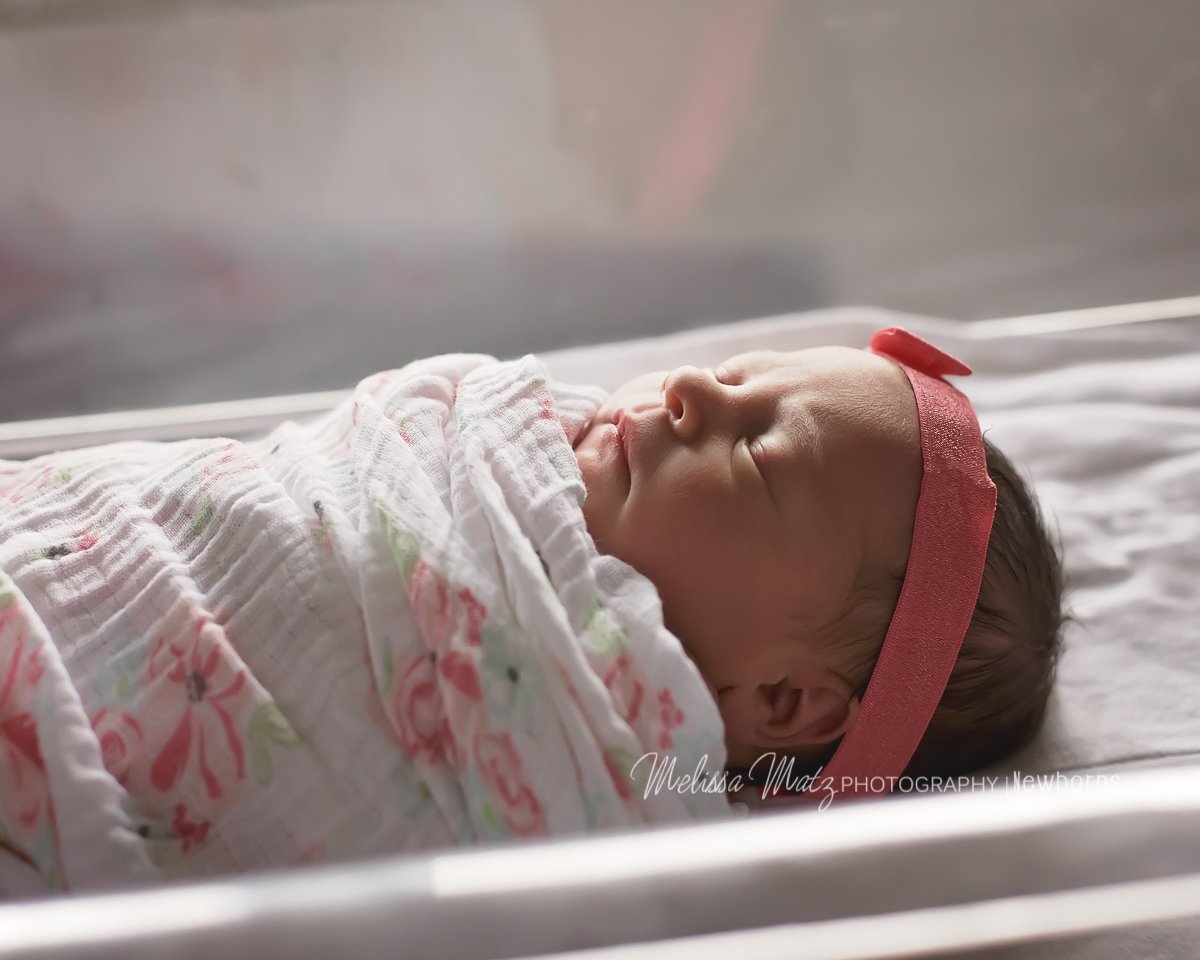 fresh-48-newborn-photo-session-baby-girl