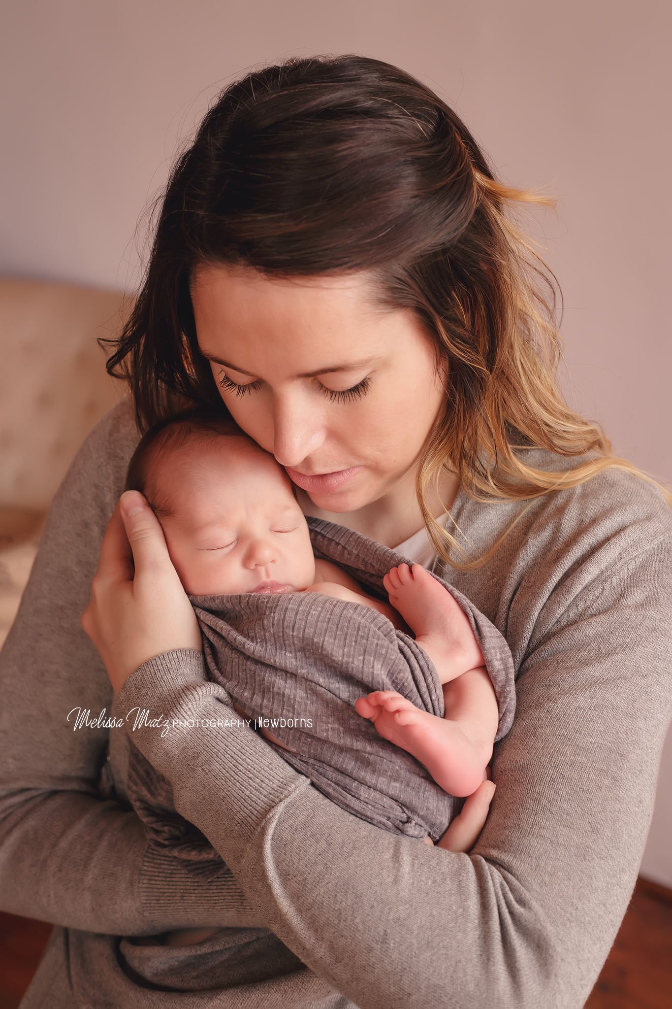 mom-baby-boy-newborn-photos-macomb-county-newborn-photographer