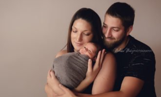 oakland-county-newborn-photographer-newborn-baby-boy-new-family-of-three