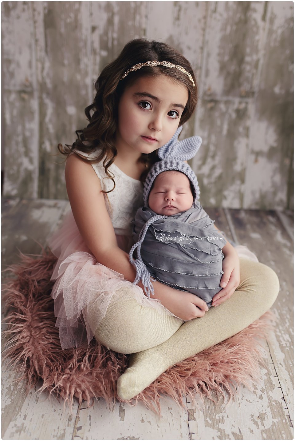 macomb-county-newborn-photos-big-sis-baby-bunny