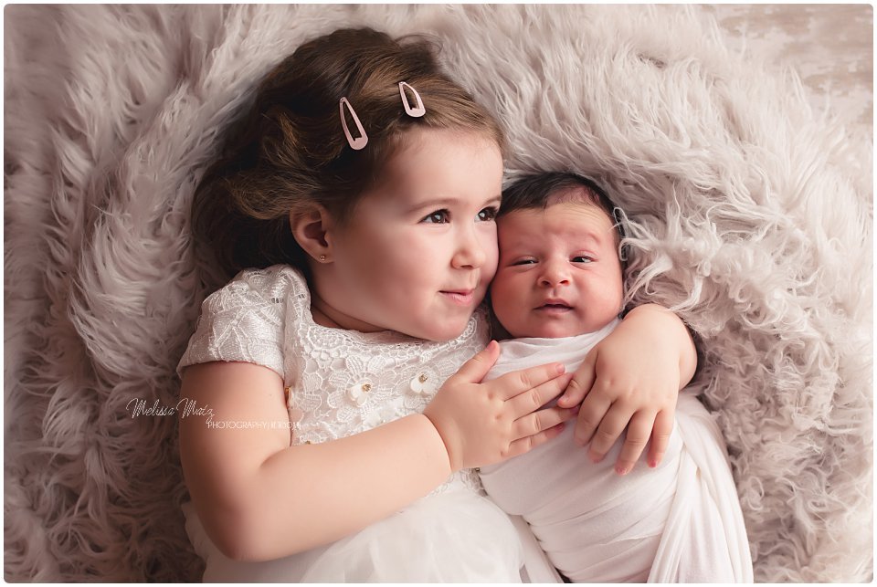 shelby township newborn photographer sibling photo
